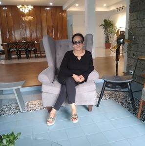 Meet your Posher, Carmelita